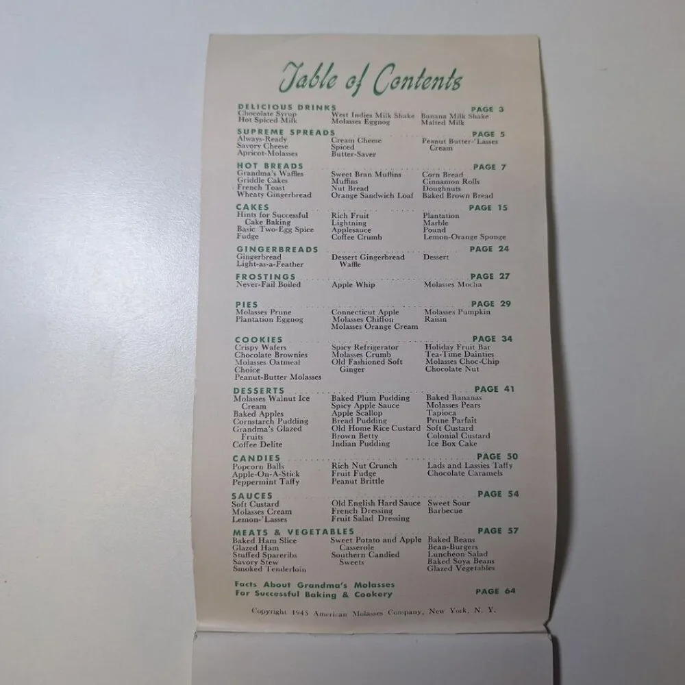 101 Recipes Grandmas Molasses‎ Old Fashioned Vintage Booklet 1945 Baking Cookies